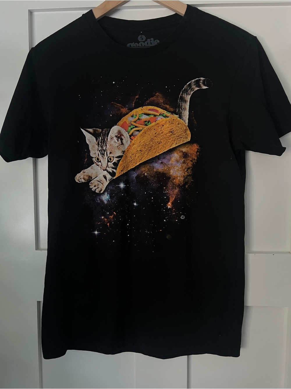 Goodie Two Sleeves Taco Cat Galaxy Graphic T-Shirt Black Size Small 100% Cotton